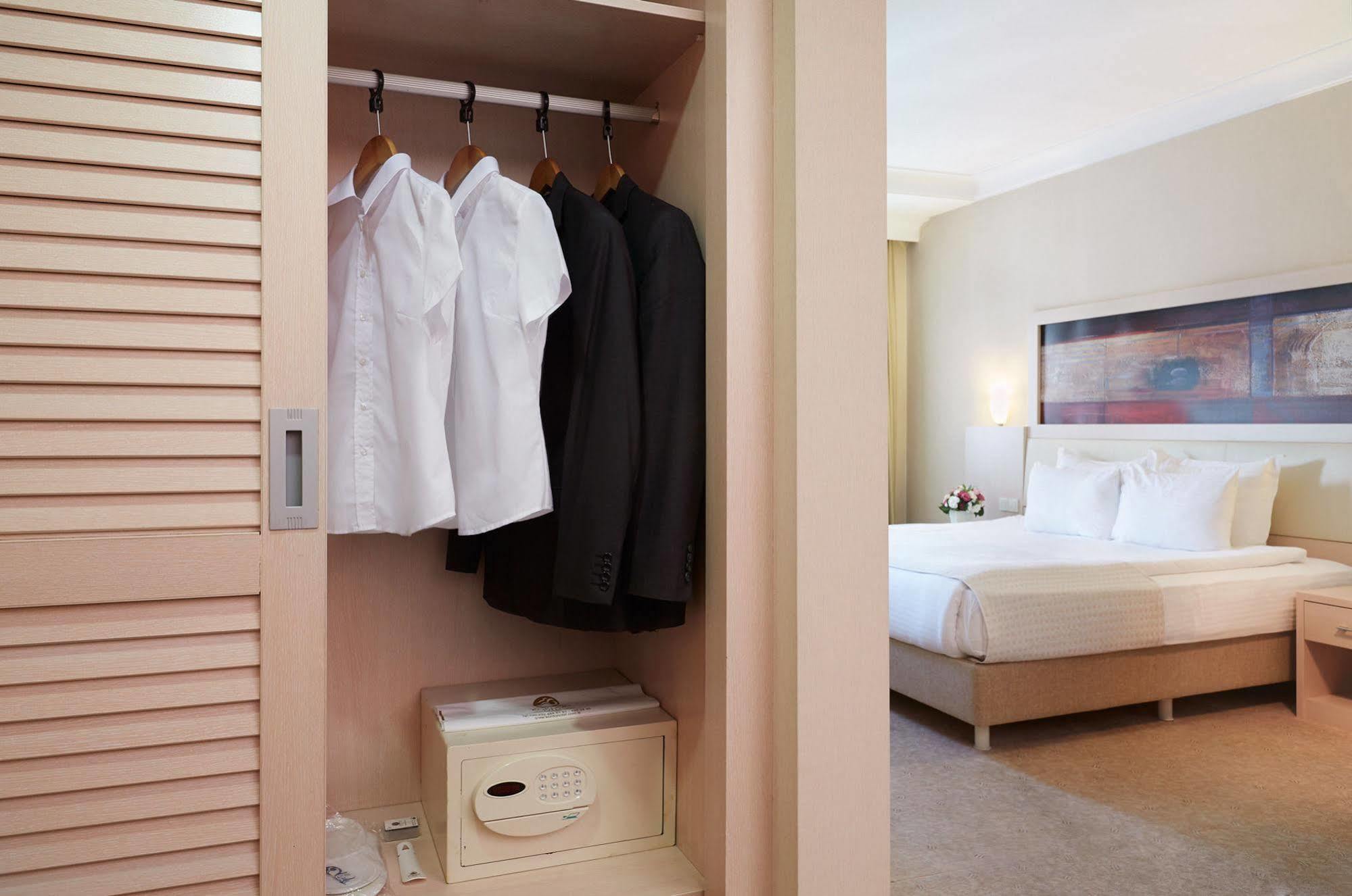 Kordon Hotel Alsancak Σμύρνη Εξωτερικό φωτογραφία